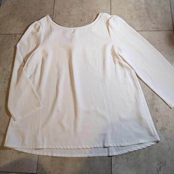 Tops - Elegant White Womens Top